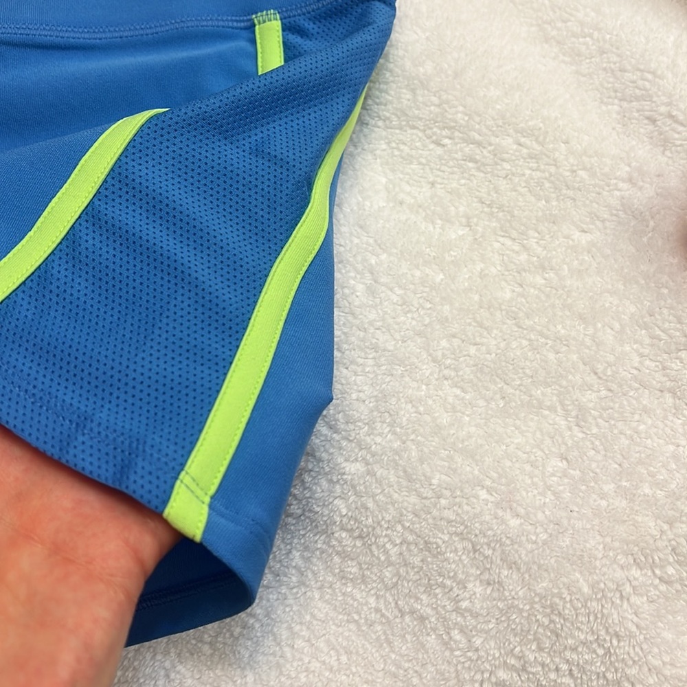 New without tags Nike workout shorts, size medium - Picture 3 of 9